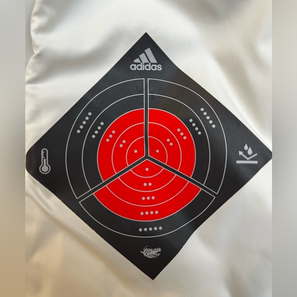 Adidas Lightweight, Warm, Fall/Winter, size XS jacket. Good condition. - Picture 5 of 6